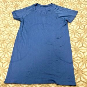 Size 8 lululemon 2024 swiftly blue tank